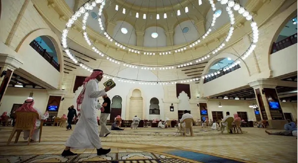 Saudi Arabia to end curfew on June 21, except in Makkah