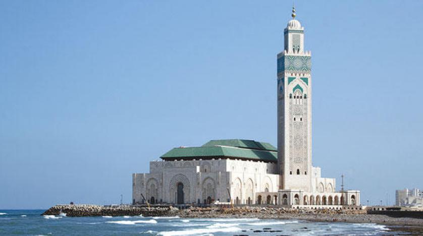 المغرب يعيد فتح المساجد باستثناء صلاة الجمعة