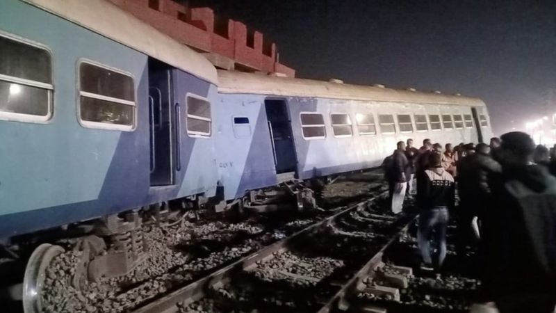 حادث خروج قطار عن القضبان في مصر